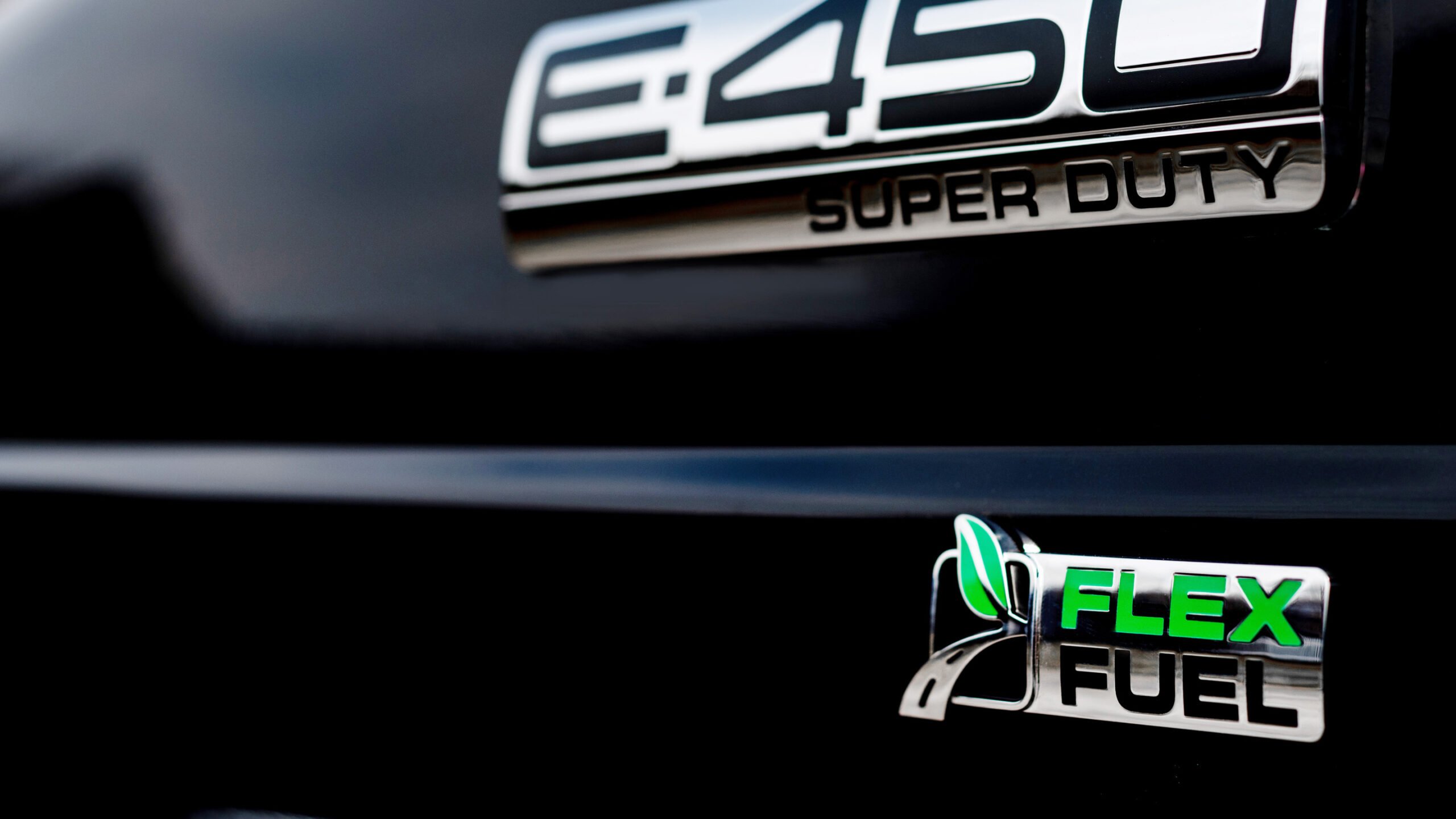 Flexfuel-märke på en Ford F-450.