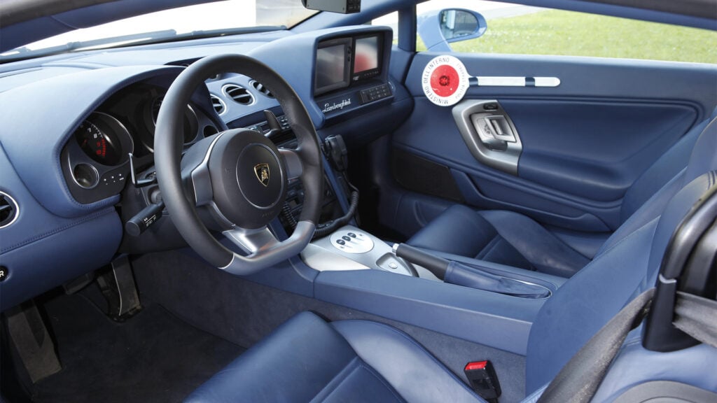 Lamborghini Gallardo polisbil inredning. 