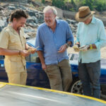 Richard Hammond, Jeremy Clarkson, och James May gör sin sista bilresa tillsammans.
