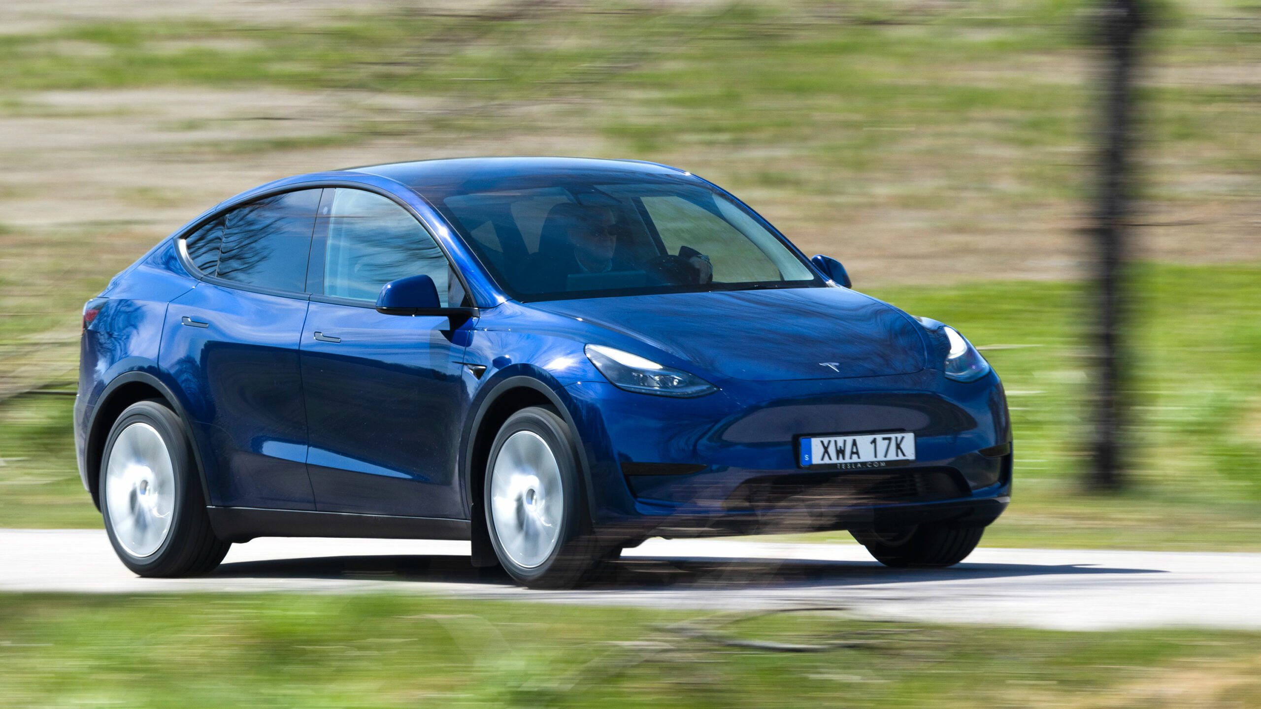 Tesla Model Y RWD